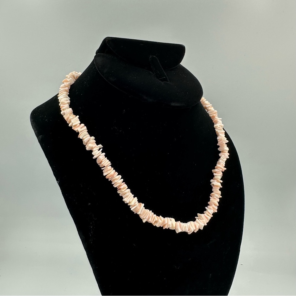 *FreeAddOn Vintage Light Pink Seashell Puka Necklace
